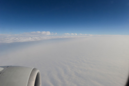 飞机上的云海 云彩