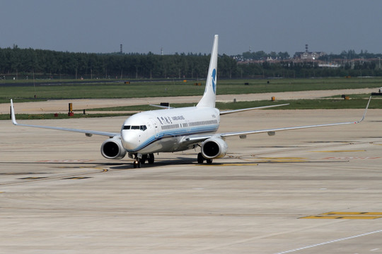 厦门航空 飞机滑行