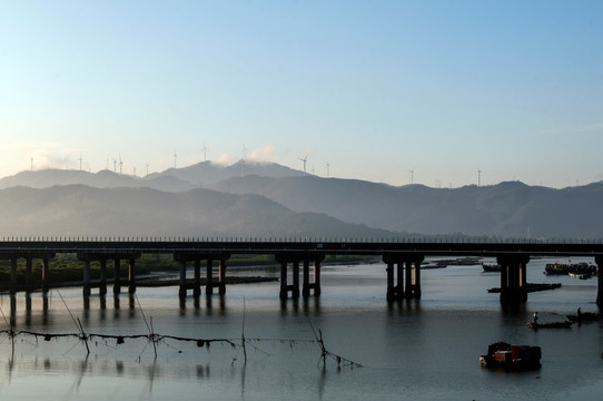 清晨 云雾 水墨 乡村山 雾