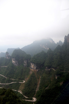 张家界天门山风景图