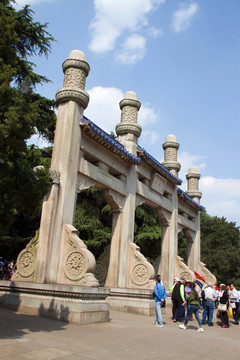 南京中山陵石牌坊