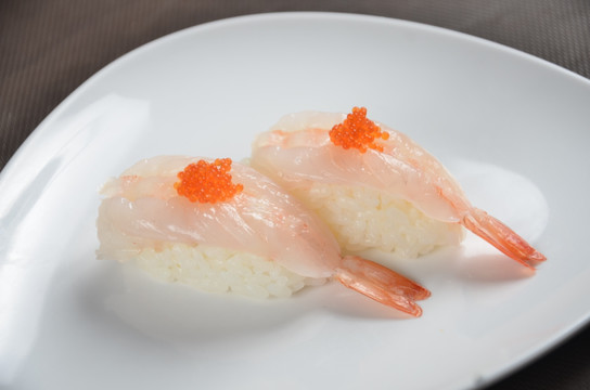 玻璃虾寿司