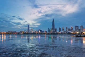 深圳湾城市建筑夜景