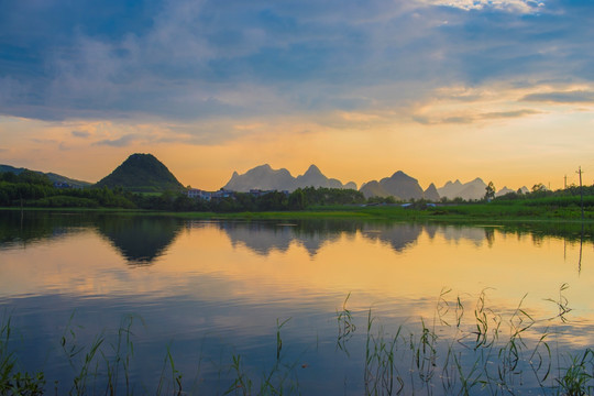 湖 景