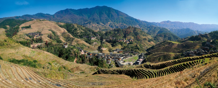 桂林龙胜龙脊梯田大瑶寨观景区