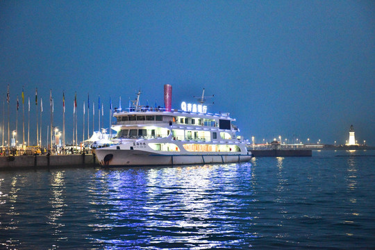 海滨夜景 非高清