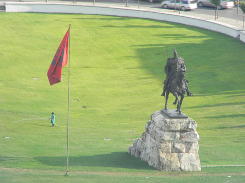 阿尔巴尼亚首都中心广场