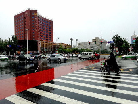 雨后的城市