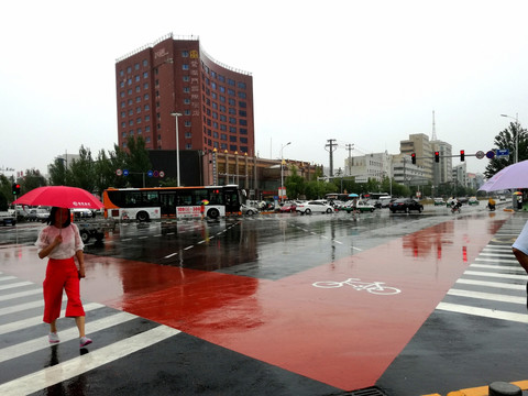 雨后的城市