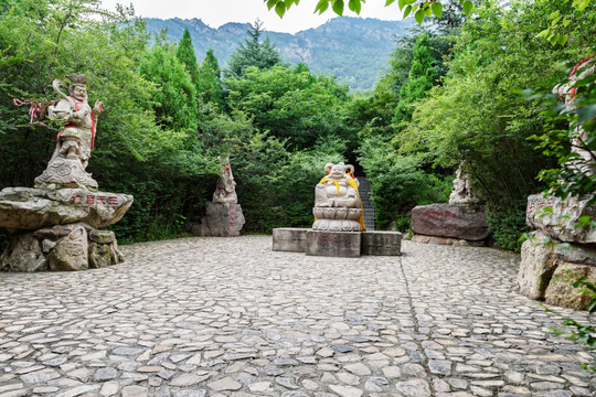 龍門崮雞鳴寺天王園