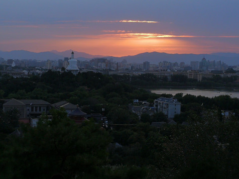 夕阳 晚霞 景山 夏天