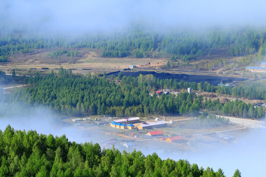 云雾山村