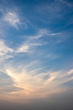 天空晚霞