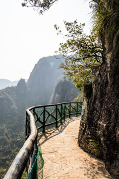 崖下库风景区栈道