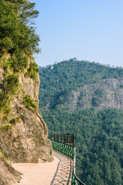 崖下库风景区山景