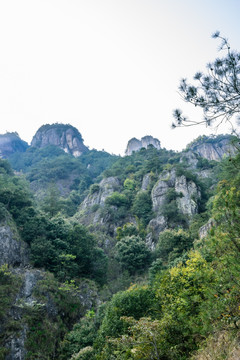 崖下库风景区山景