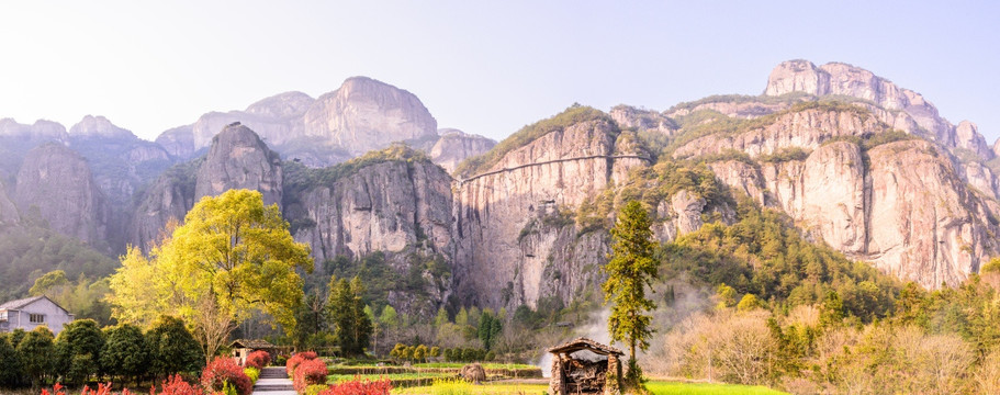 崖下库风景区山景