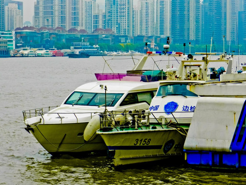 水上公安 海巡船 海警船