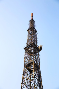 广播电视信号发射塔