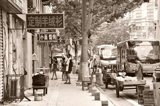 青岛天津路街景