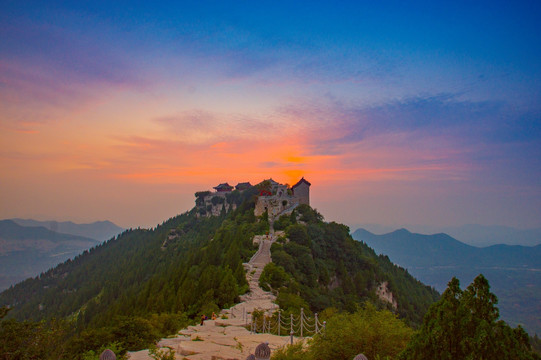 云门山晚霞风景