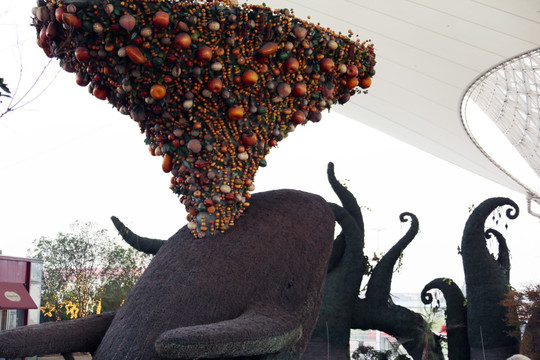 世博源鲸鱼雕塑