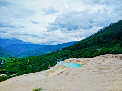 白水台 云南旅游 香格里拉