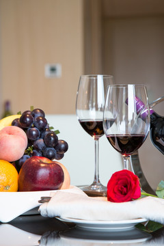 葡萄酒和水果 玫瑰花