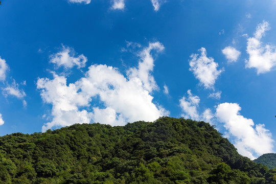 大山 蓝天