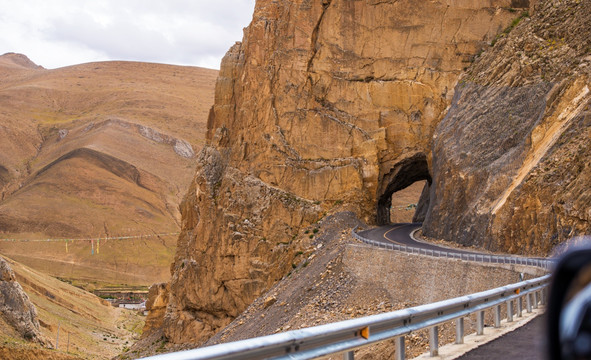 西藏环山公路 高原公路