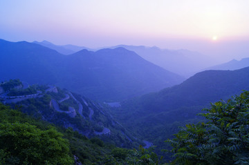 晨曦山