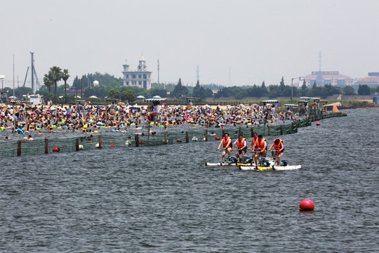 金山城市金色沙滩