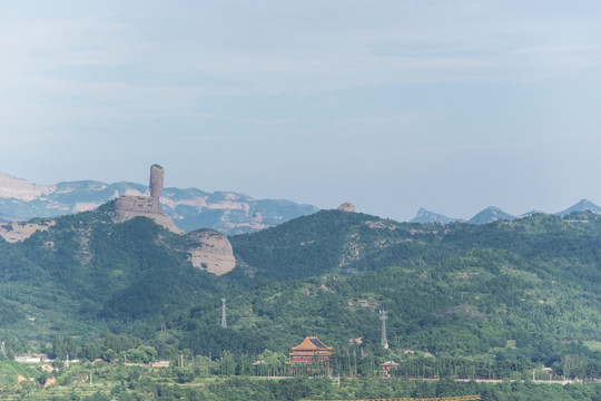 远眺棒槌山