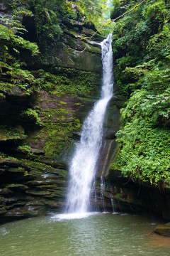 山涧清泉