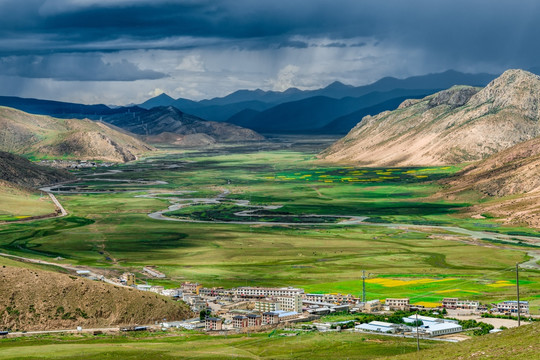 西藏八宿邦达草原