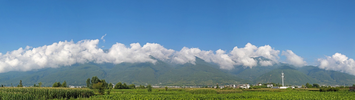 大理苍山全景图