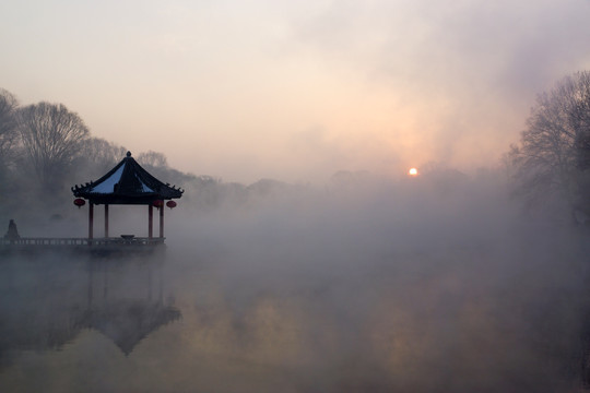 水墨画风景画 龙湾仙境