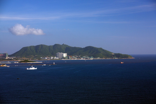 三亚滨海城市风光