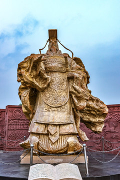 秦始皇铜像
