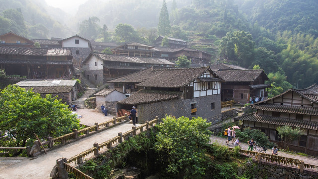 永嘉山村林坑