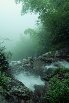 山泉 瀑布 云雾 山溪 翠竹