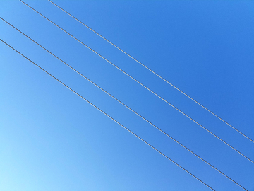 蓝天 高压电线
