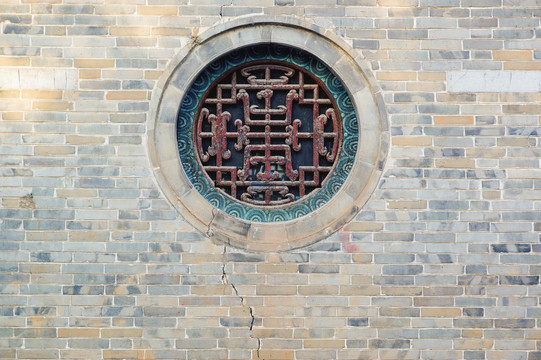 中式圆形花窗 青砖墙