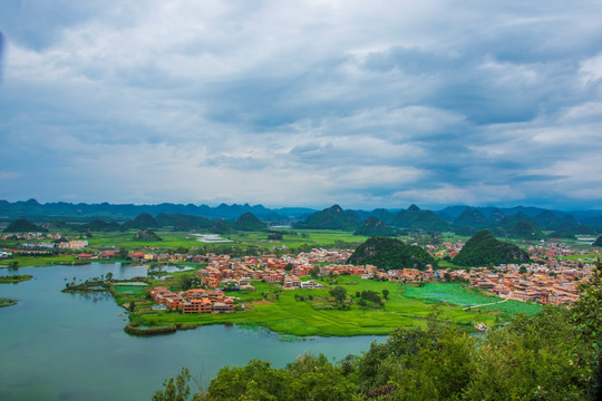 湿地 山丘