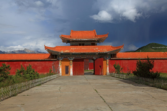 塔公草原 塔公寺