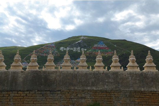 塔公草原 塔公寺