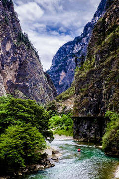 香格里拉大峡谷