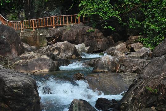 石头流水  山水