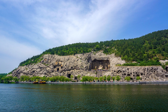 河南洛阳龙门石窟景区