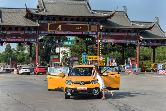 汽车 东风风神AX4车型照片